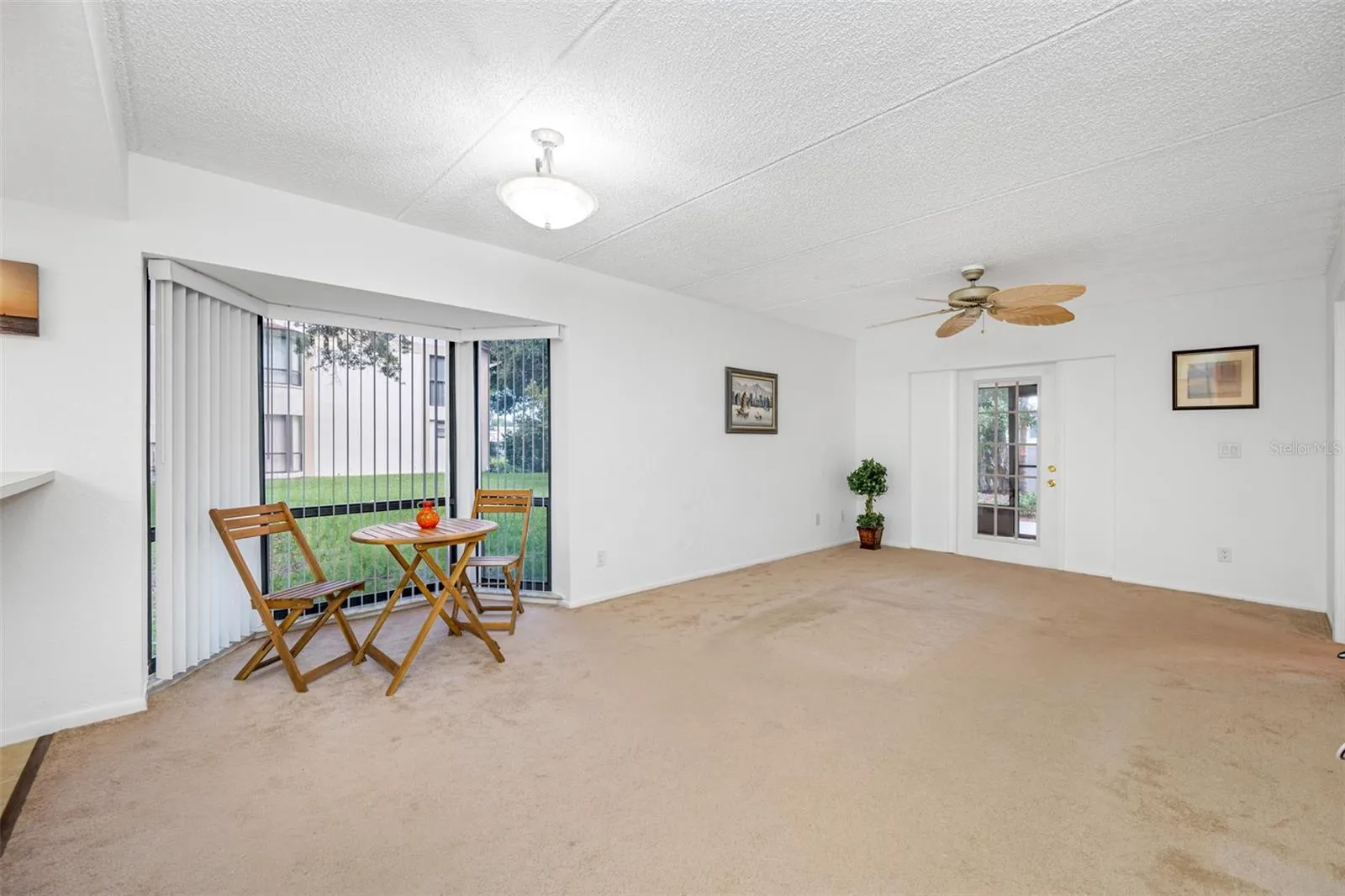 Living/Dining Rooms