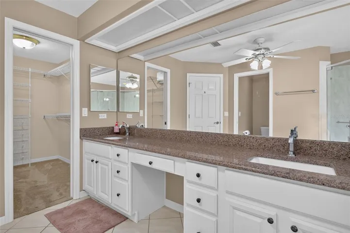 Primary bath w/ dual sinks.