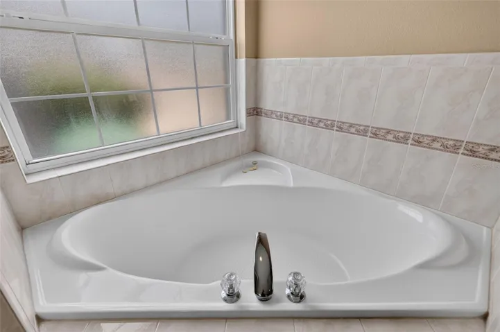 A soaking tub is always a nice option after a long day at work or in the yard.