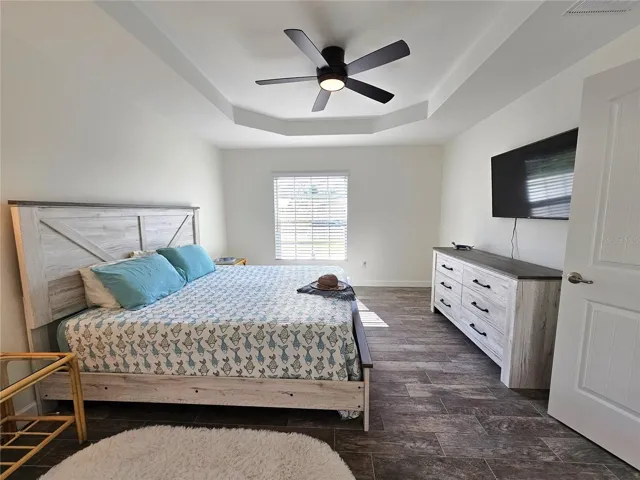 Master bedroom-king