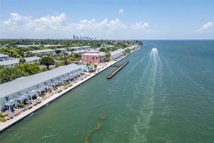 Tampa Bay and Fishing Pier