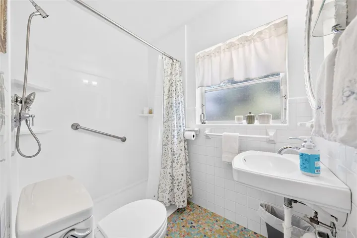 Bathroom by the 3 bedrooms