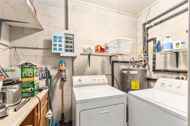 Washer and dryer convey