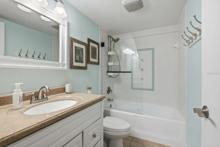 Jack n Jill bathroom three on upper level