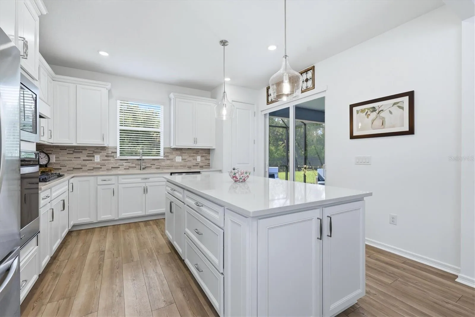 so crisp and fresh...sellers buying BIGGER home in community as full time residents