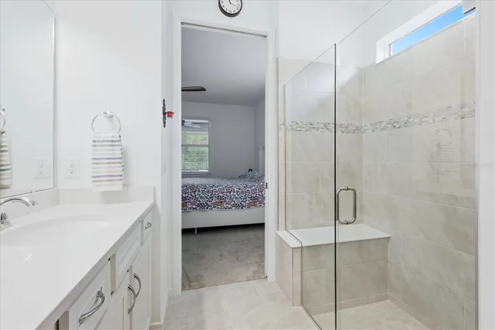 This shower bench is PRACTICAL