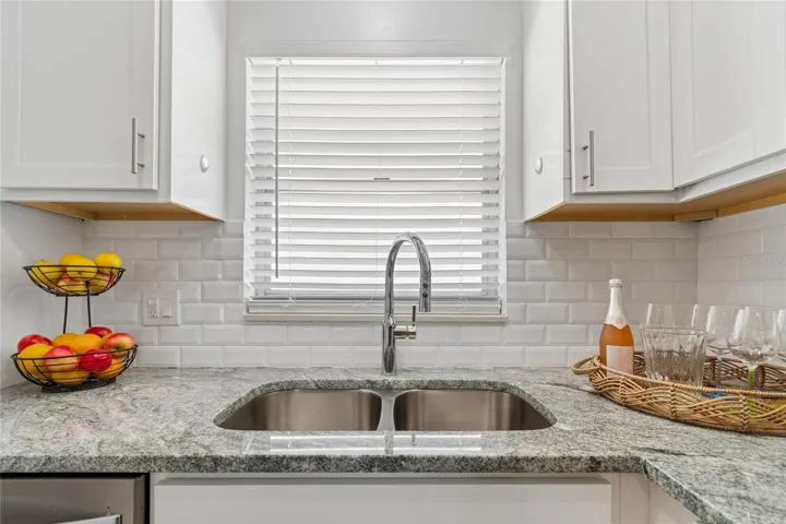 Kitchen w/Front Window