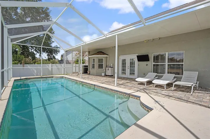 Sparkling Clear Pool - Screened In Lanai