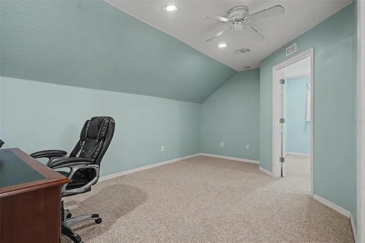 Large Second Floor Loft