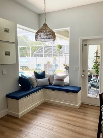 Kitchen nook