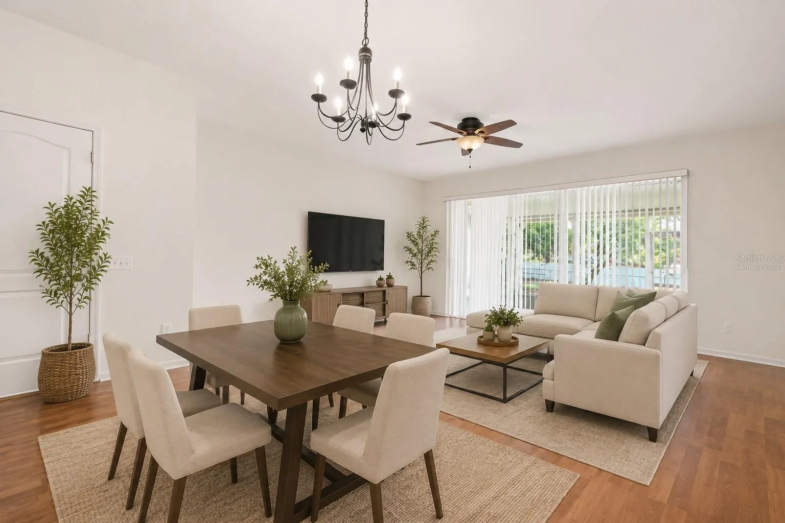 Virtually Staged Living &amp; Dining Room