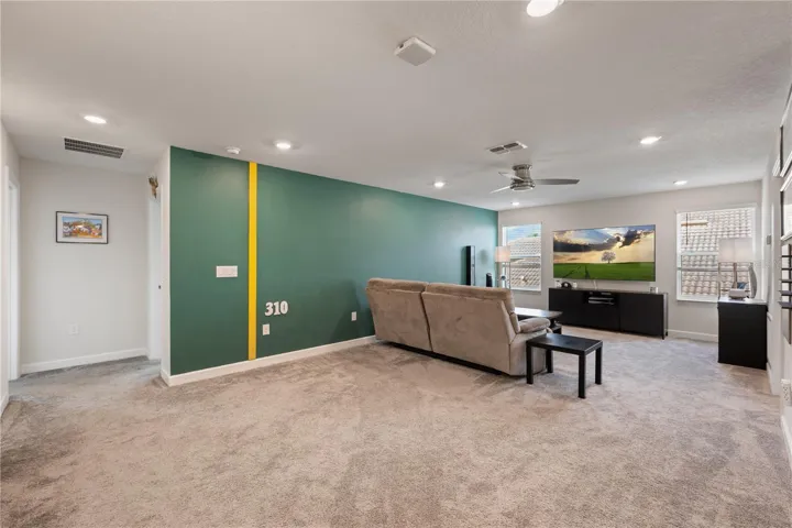 Oversized Loft