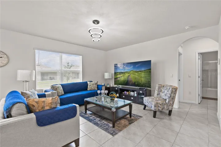 Spacious Family Room