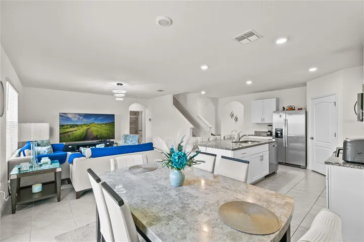 Spacious Family Room