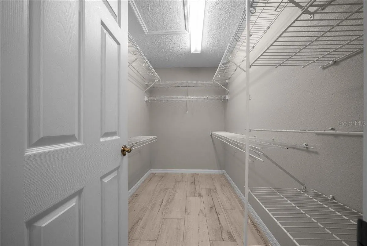 Primary walkin closet