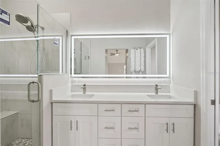 LED backlit mirror