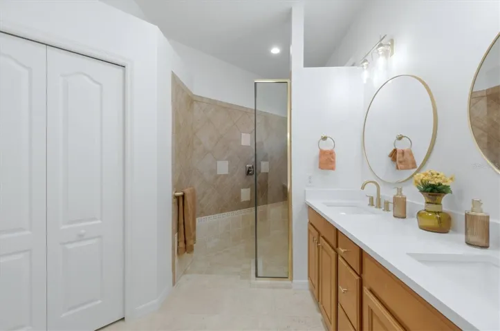 Master Shower entrance