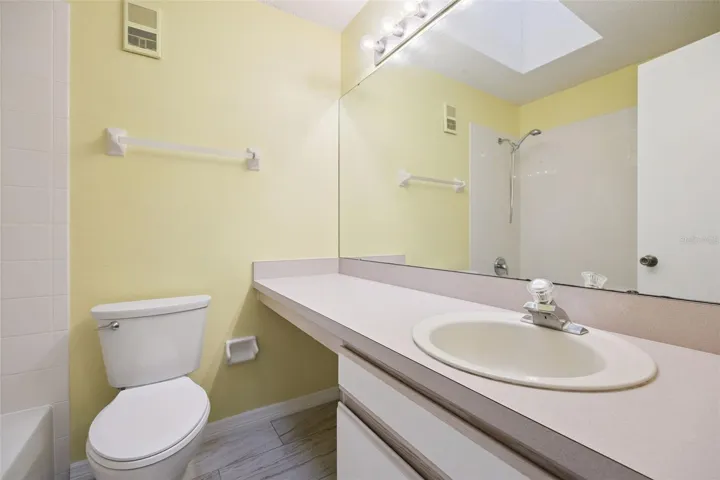 Full Bathroom upstairs