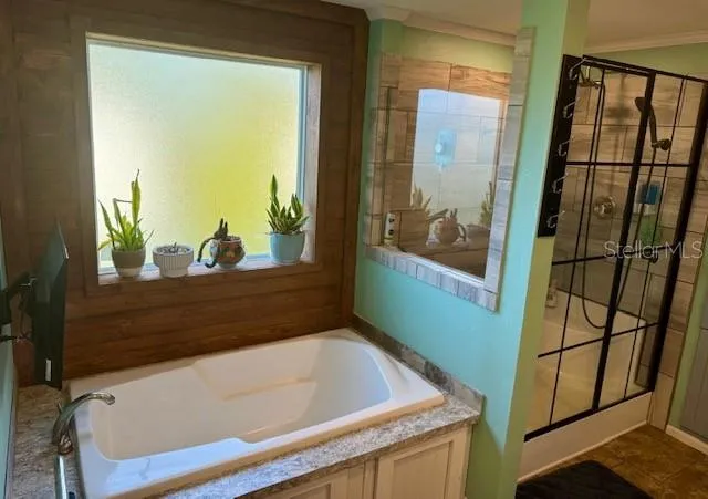 Primary Ensuite Bath