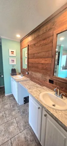 Primary Ensuite Bath