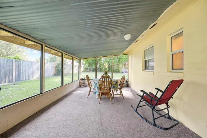Large Screened Patio!