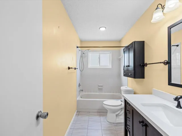 en suite bathroom