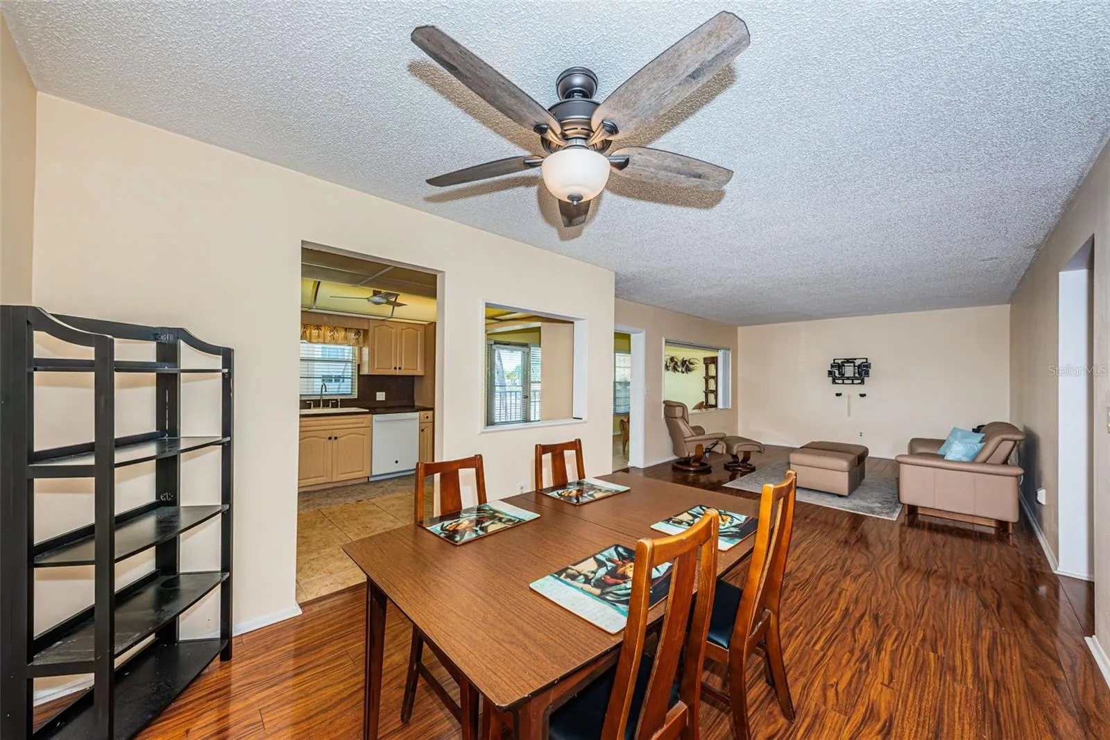 Dining / Living room combo