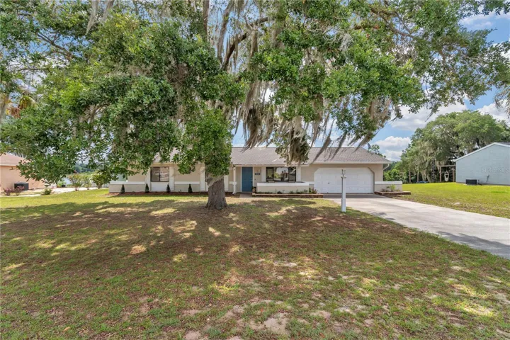 1111 Hickory Rd, Ocala, FL 34472