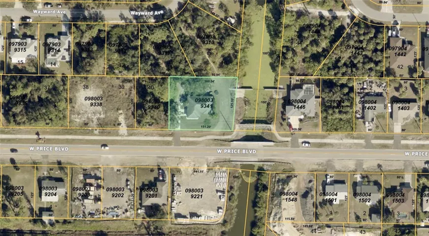 Oversized lot on the west side of Blue Ridge Waterway