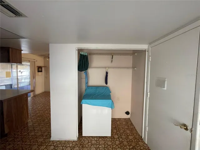Washer/Dryer Closet