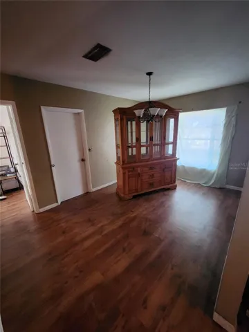 Virtually staged