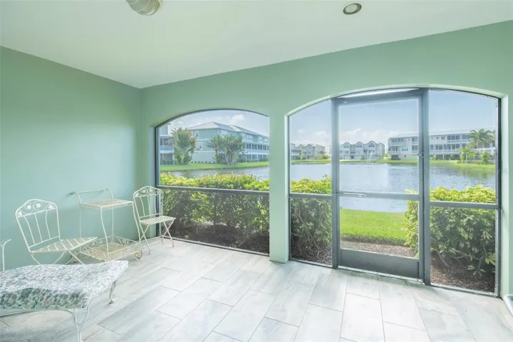 First floor - Lanai