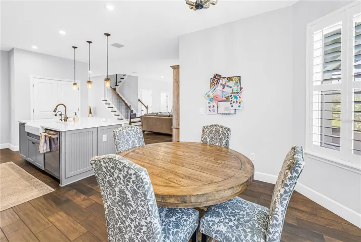 Breakfast nook.