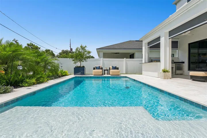 Pool Shelf area