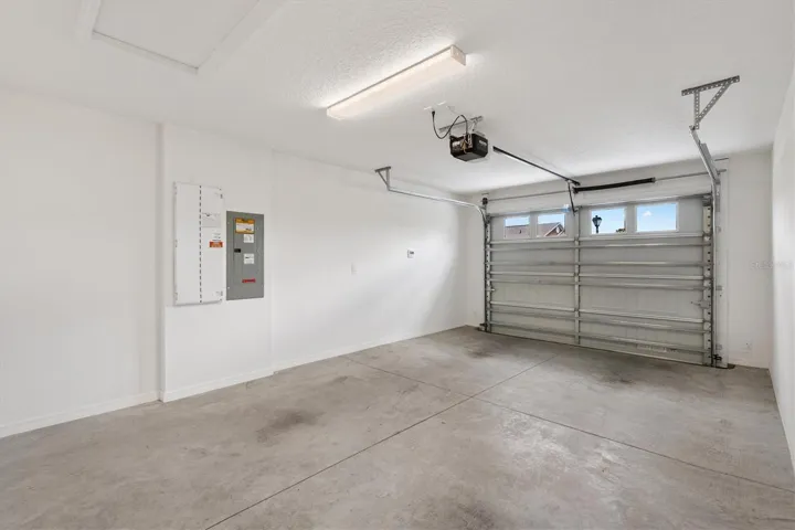 1 car Garage