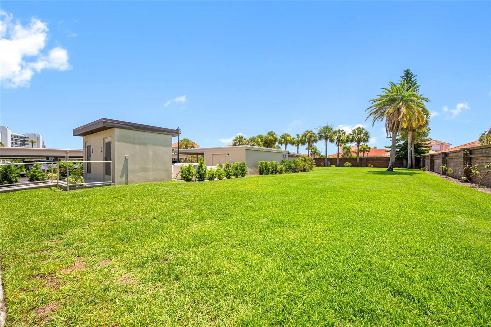 Pool bathrooms/Private lawn area