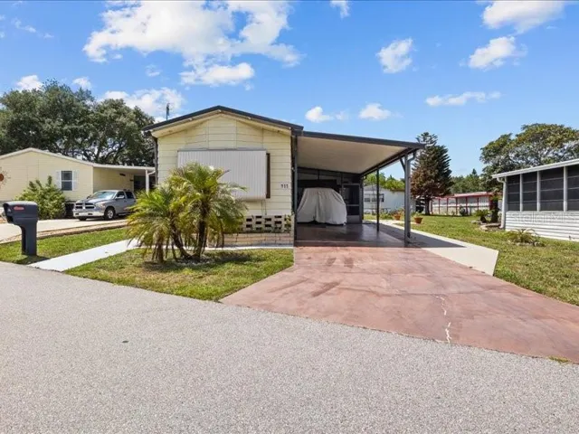 Welcome to 111 Cherrywood Dr!