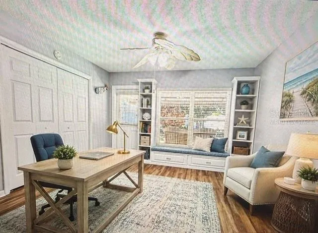 Virtually staged Office