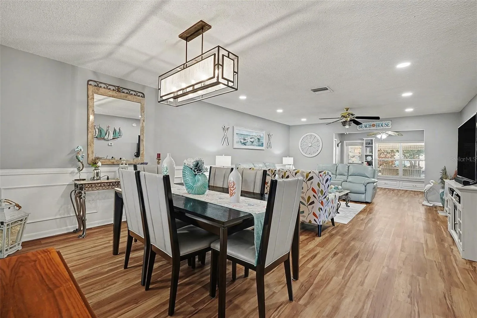 View of the Dinning room looking onto living room