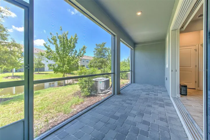Large Screened Lanai with Pavers