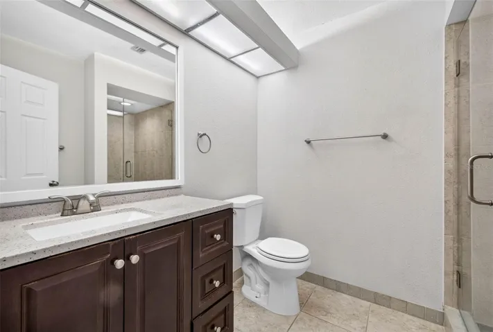 Primary Ensuite #1 Quartz Counter