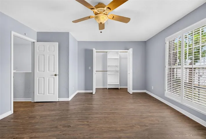 Built-in closet shelving
