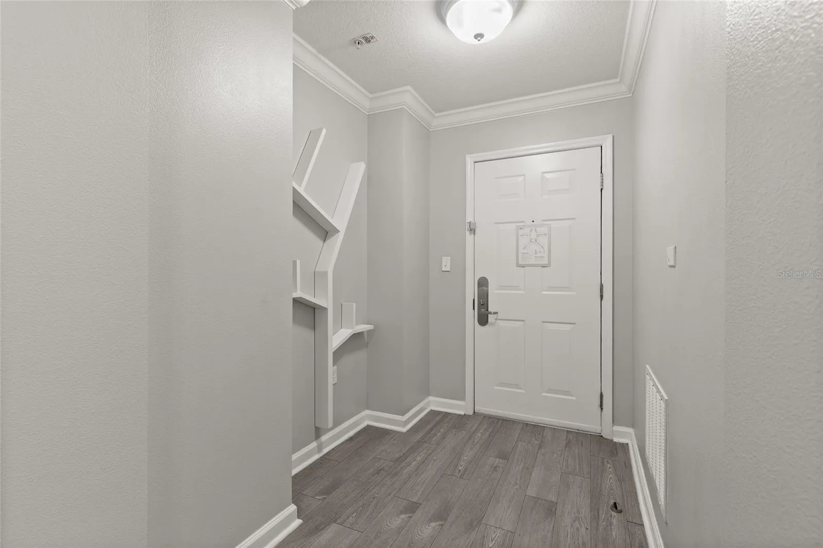 Spacious Entrance In Unit