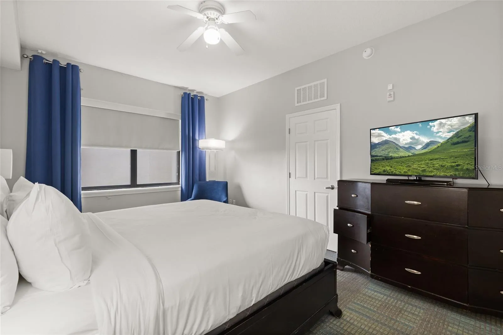 Primary Room Also Has View Of The View Of Trees And Lake