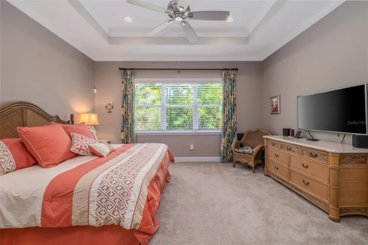 Owners King-sized Masters Bedroom