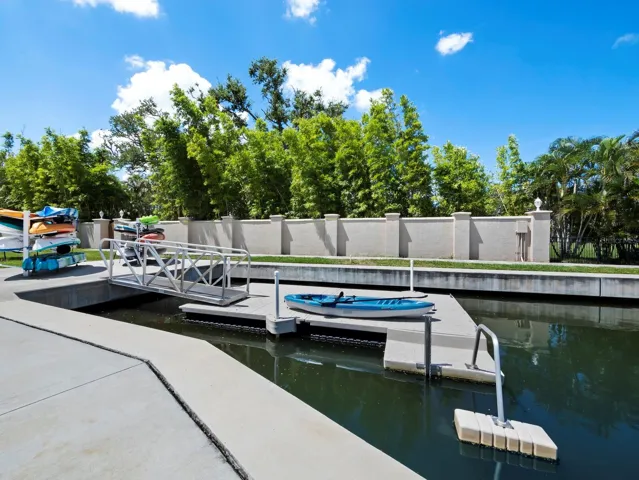 Kayak launch