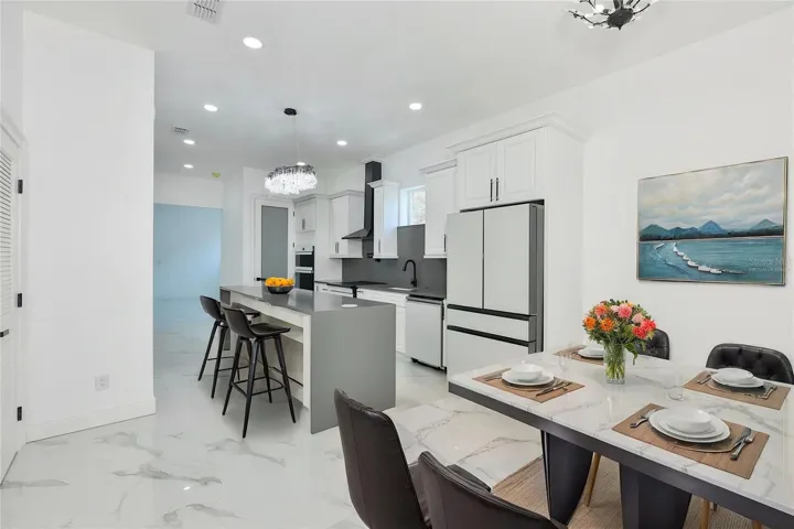 Virtually Staged Dining