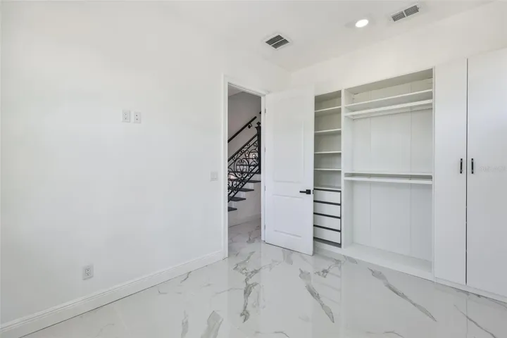 Office/ Bedroom 4