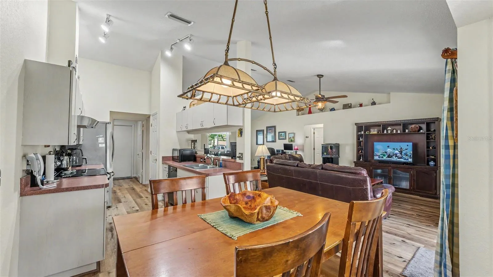 5576 Moon Valley Dr, Lakeland, Florida 33812 — photo 9