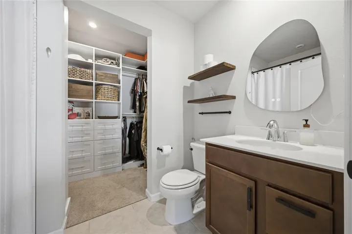 Primary Bathroom - walk in closet